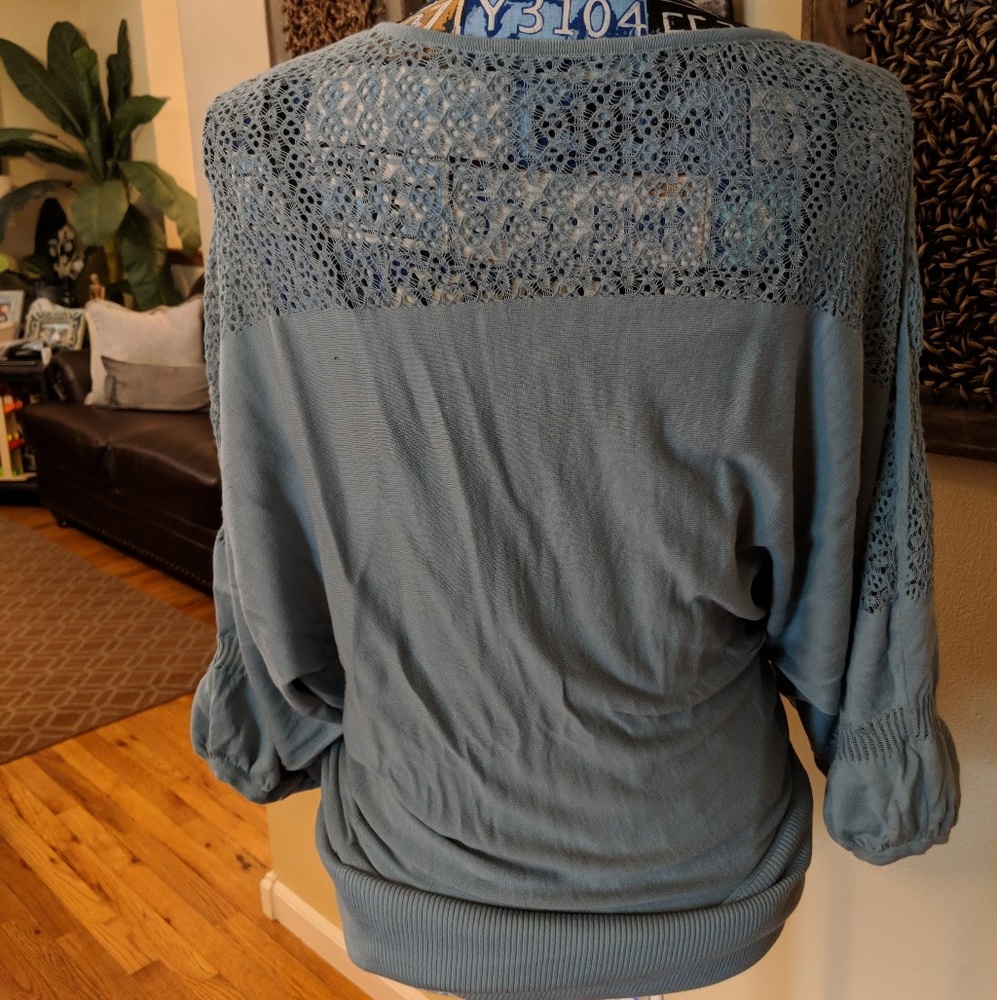 ELIE TAHARI BABY BLUE BLOUSE - Picture 4 of 7